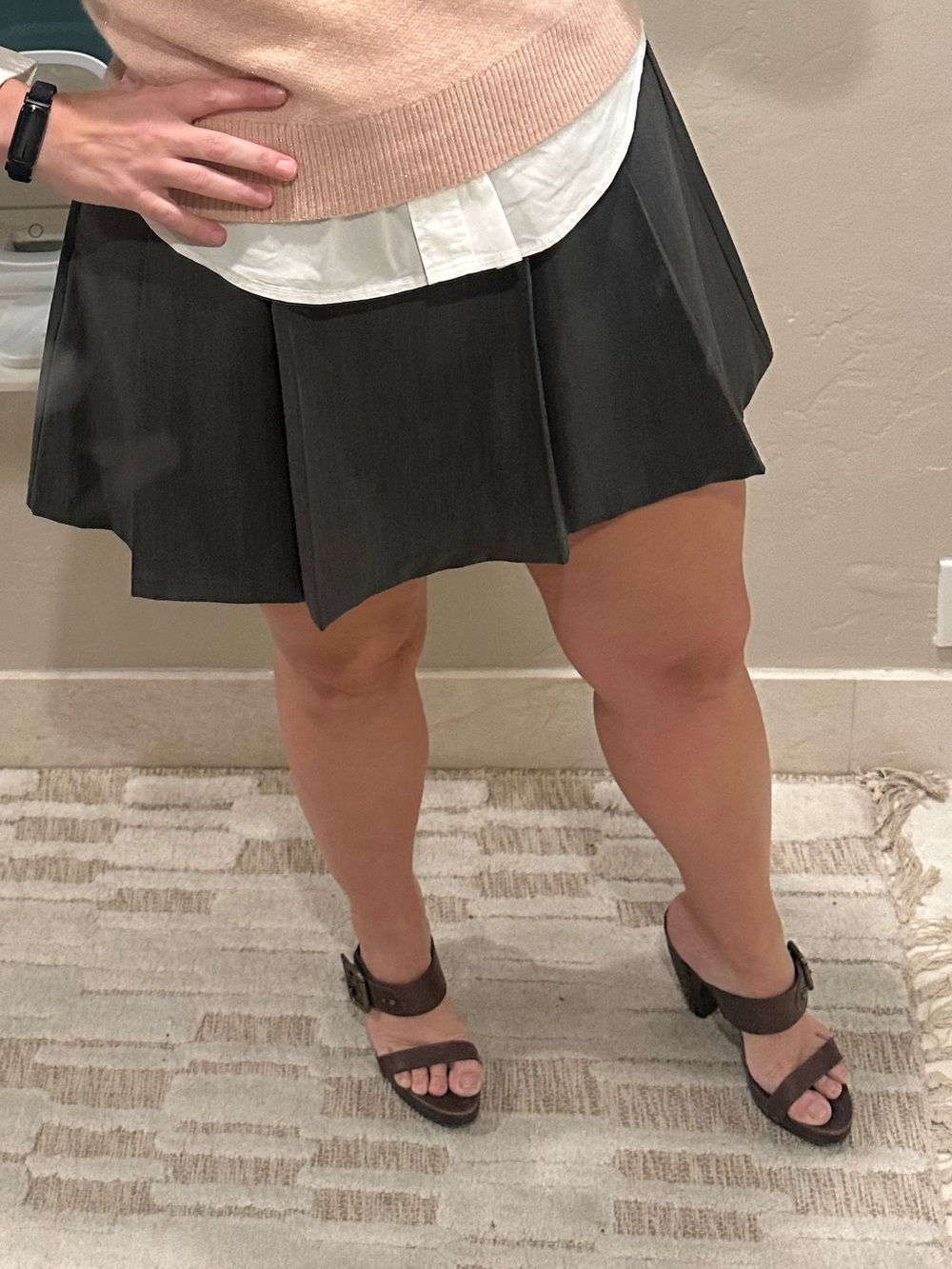 Sugarlips Pleated Mini Skirt Heather Gray Size M NWT - Picture 3 of 8